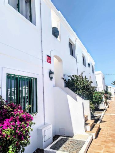 Casa Frida San Valentin by AHF
