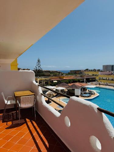 Ocean Montain Pool View Apartment in Playa Paraiso