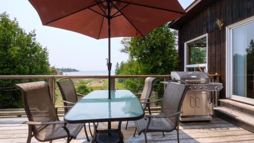 Balkoni atau teres di Waterfront Bliss Near Tobermory