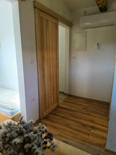 Tiny house