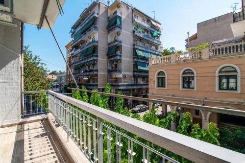 Charming Apartment with an Athenian feel in Psyri