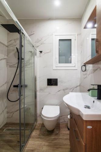Charming Apartment with an Athenian feel in Psyri