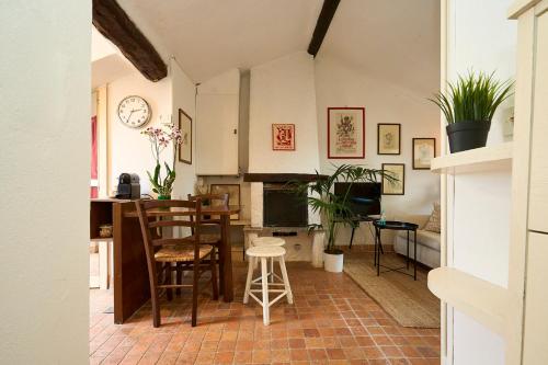 Cozy House - 20 Minutes Walk From DUOMO-NAVIGLI