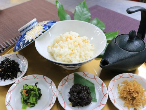 Mad på resortet eller i nærheden