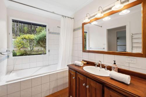 Ένα μπάνιο στο Yarringa Beach House