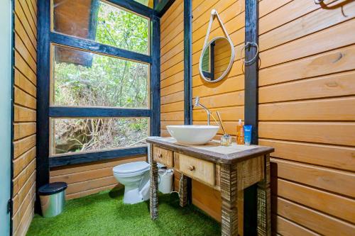 Koupelna v ubytování Incrível experiência em meio à Natureza - Cabana | Gonzaga Stays