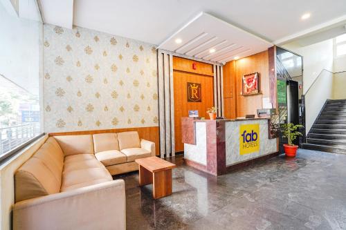 Χώρος καθιστικού στο FabHotel Rove Inn & Suites - Nr Thammenahalli Village