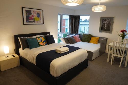 Luxury Rooms - Pick a Room - Free Parking & Kitchen Access, Near Etihad Stadium, The Coop Live & Piccadilly Station, Manchester photo 56