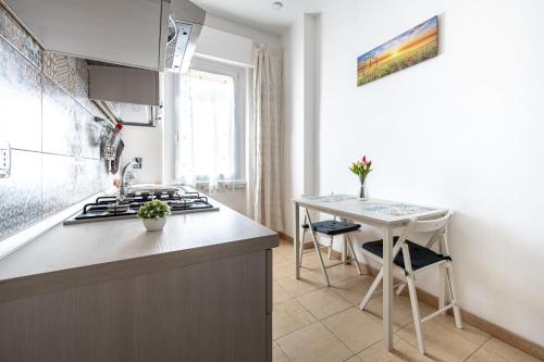 Caracciolo Apartment - Metro San Giovanni