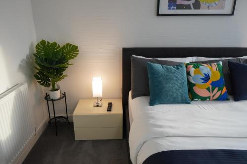 Luxury Rooms - Pick a Room - Free Parking & Kitchen Access, Near Etihad Stadium, The Coop Live & Piccadilly Station, Manchester photo 31