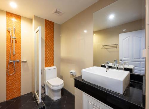 Et badeværelse på New Nordic Trend 3 by Apartwell