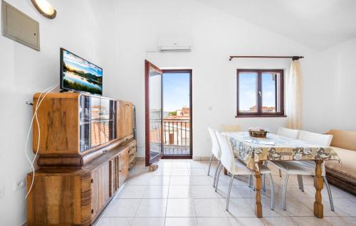 Stunning Apartment In Sibenik With Wifi