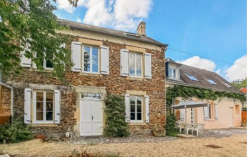 3 Bedroom Nice Home In Castillon