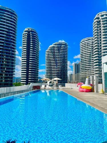 Piscina di Hilton Garden Inn Sanya o nelle vicinanze