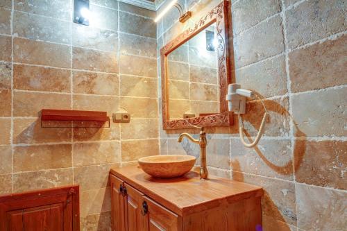 Aşk-ı Nare Cave Hotel - Swimming Pool & SPAにあるバスルーム
