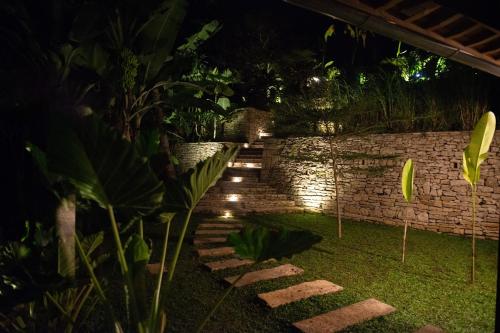 Κήπος έξω από το Villa Juliette