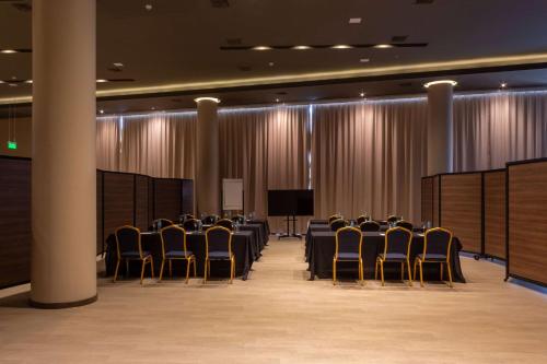 Área de negócios e/ou sala de conferências em Tryp by Wyndham Asuncion