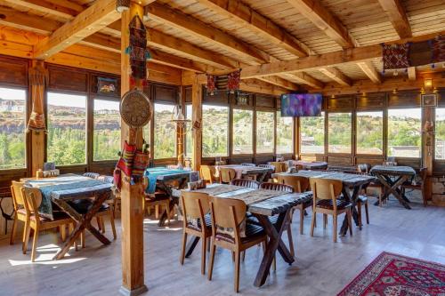 Aşk-ı Nare Cave Hotel - Swimming Pool & SPAにあるレストランまたは飲食店