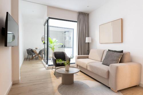 Santa Ana 18 Suite Apartments