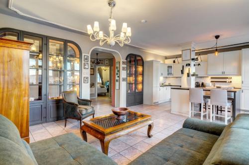 DONATICOEUR Residence