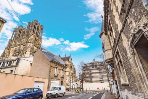 Fire, Appartement vue Cathédrale