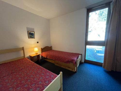 Appartement 2 pièces · Cœur de station · Balcon - FR-1-181-2214