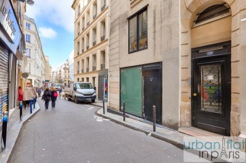 Urban Flat 31 - Charming Triplex in Paris