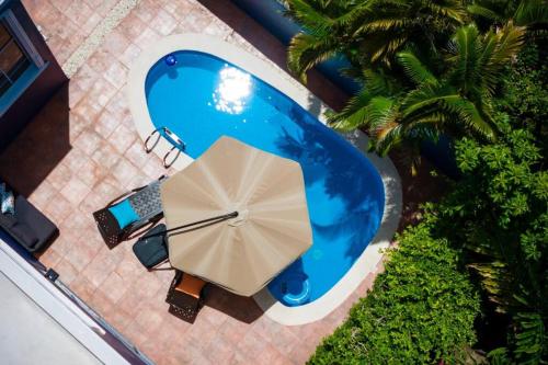 Hồ bơi trong/gần Caribbean Blue Mansion