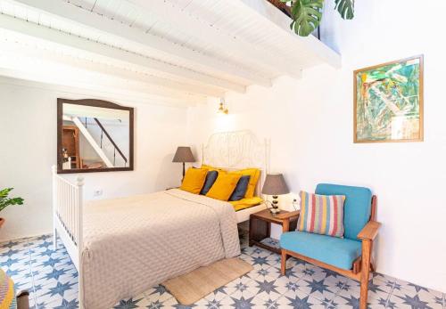 Ruang duduk di Coocoomos Casa Moroccan Style Villa