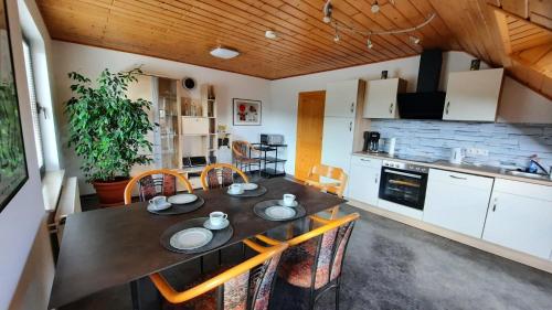 Dapur atau dapur kecil di Ferienwohnung im schönen Brohltal