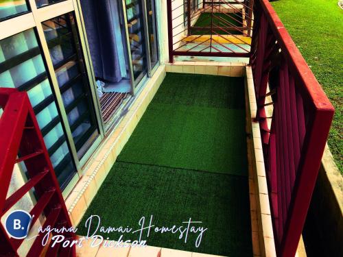 Galería fotográfica de Laguna Damai Homestay Teluk Kemang PD 2BR- Pool Front en Port Dickson