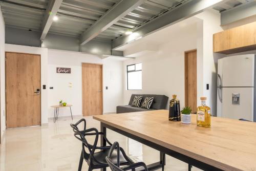 Η κουζίνα ή μικρή κουζίνα στο Nook Apartamentos en el corazón de Medellín