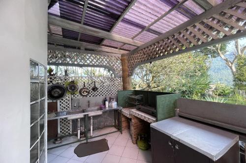 Χώρος καθιστικού στο Villa 325 Maribaya