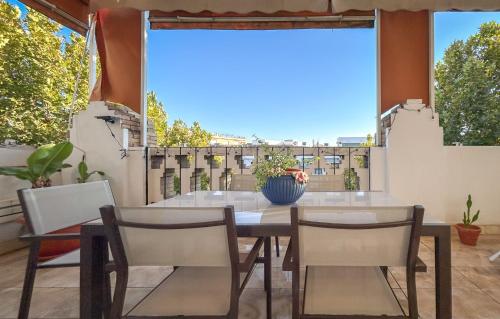 Charming 2 Bedroom Boutique Triplex Apartment with Private Terrace at Seville City Center by OCityzen