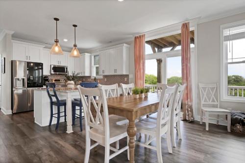 Kuchyň nebo kuchyňský kout v ubytování Oshun by Sea Scape Properties
