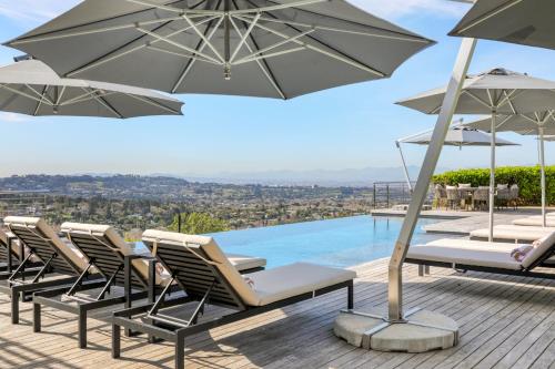 Бассейн в Villa Lion View Private Luxury Retreat или поблизости