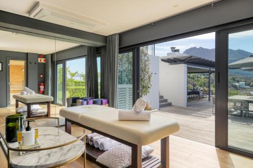 Гостиная зона в Villa Lion View Private Luxury Retreat