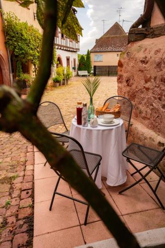 Patio nebo venkovní prostory v ubytování Maison Rebleuthof Sauna & Fitness