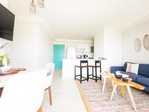 Η κουζίνα ή μικρή κουζίνα στο Ventanas del Mar by Playa Caracol Residences