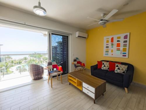 Χώρος καθιστικού στο Ventanas del Mar by Playa Caracol Residences