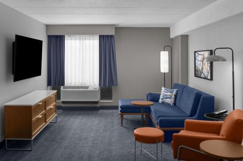 Courtyard by Marriott Pittsburgh University Center Image