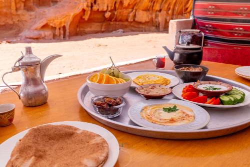 Jídlo v luxury tent nebo okolí
