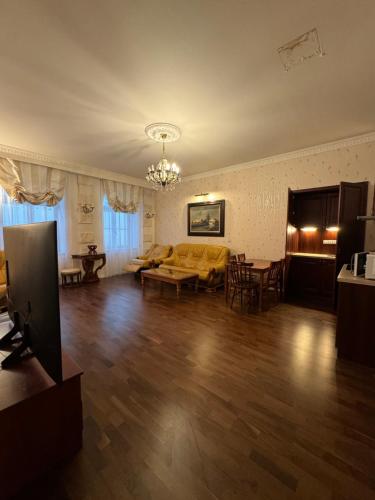 TV a/nebo společenská místnost v ubytování Gold Residence