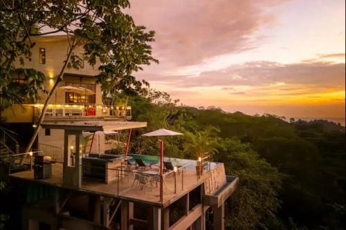 Galeriebild der Unterkunft Villas Luxury Suites Pool QUEPOS COSTA RICA in Manuel Antonio