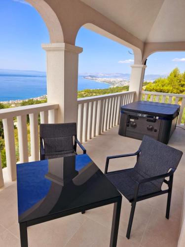 Family-friendly apartments with swimming pool Podstrana, Split - 23526