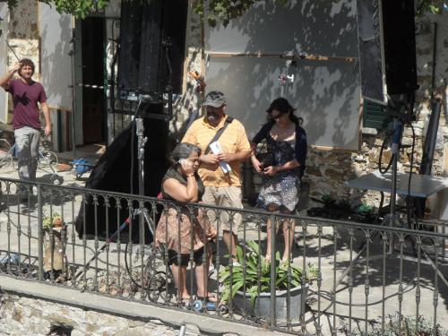 a group of people standing next to a fence at Residenza D'epoca Tamara in Castellabate