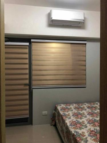 Kama o mga kama sa kuwarto sa Rio Staycation