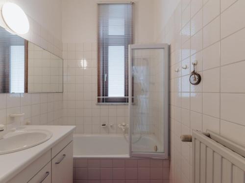 ห้องน้ำของ De Haan Apartment Retreat
