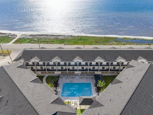 Bleu Rivage by Pristine Properties Vacation Rentalsの敷地内または近くにあるプール