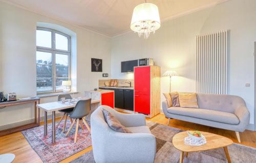 Η κουζίνα ή μικρή κουζίνα στο One-Bedroom Apartment In Krakow Am See
